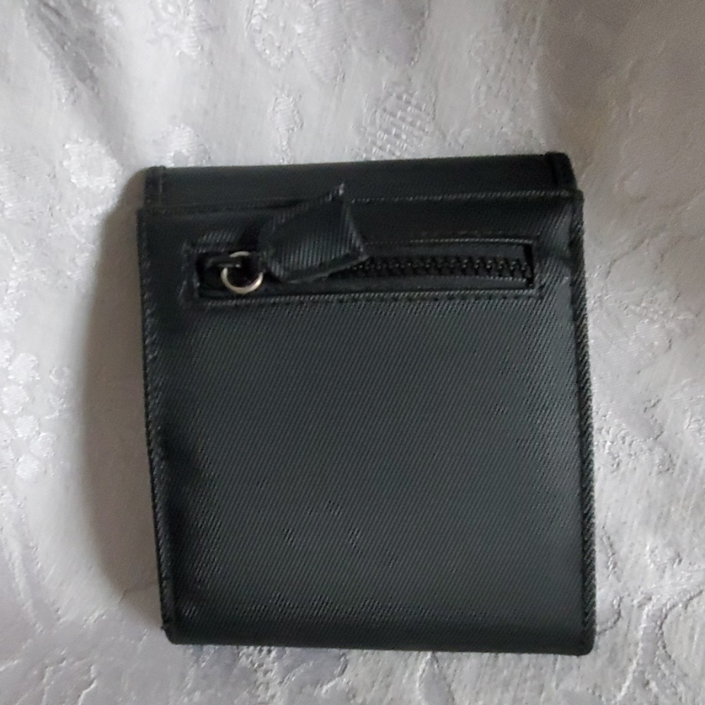 Classified Issues RFID Wallet - Picture 2 of 4
